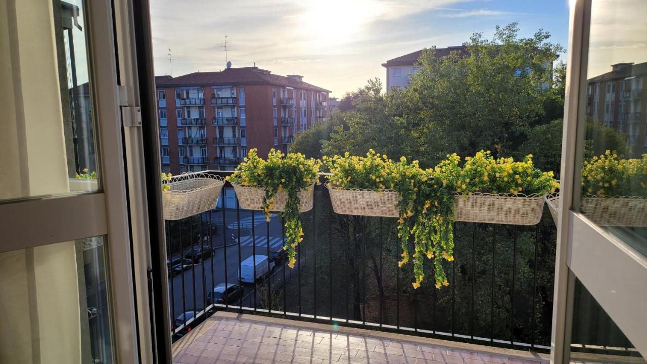 Milano City Apartments - Stylish House Free Wifi-Parking-Airport المظهر الخارجي الصورة