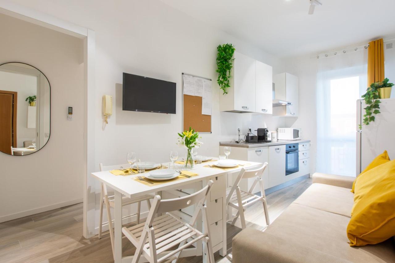 Milano City Apartments - Stylish House Free Wifi-Parking-Airport المظهر الخارجي الصورة